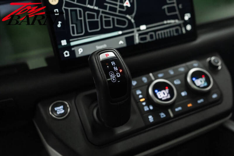 2024 Land Rover Defender 110 V8 P500 SE