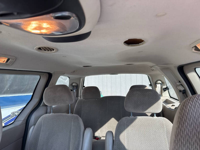 2003 Ford Windstar SE