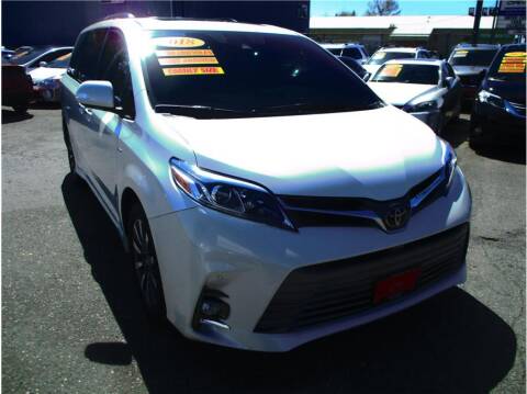 2018 Toyota Sienna for sale at GMA Of Everett in Everett WA