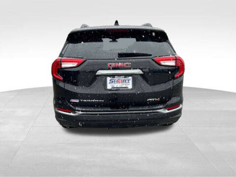 2023 GMC Terrain AT4