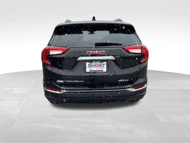 2023 GMC Terrain AT4