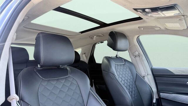 2023 Genesis Electrified GV70