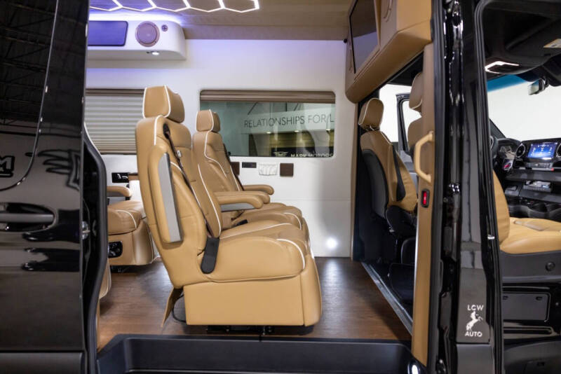 2025 Mercedes-Benz Sprinter 3500XD