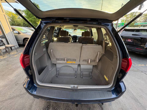 2004 Toyota Sienna LE 7 Passenger