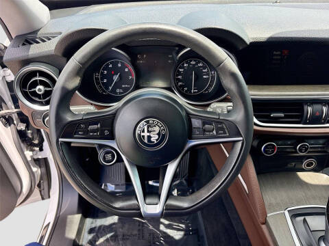 2018 Alfa Romeo Stelvio Ti