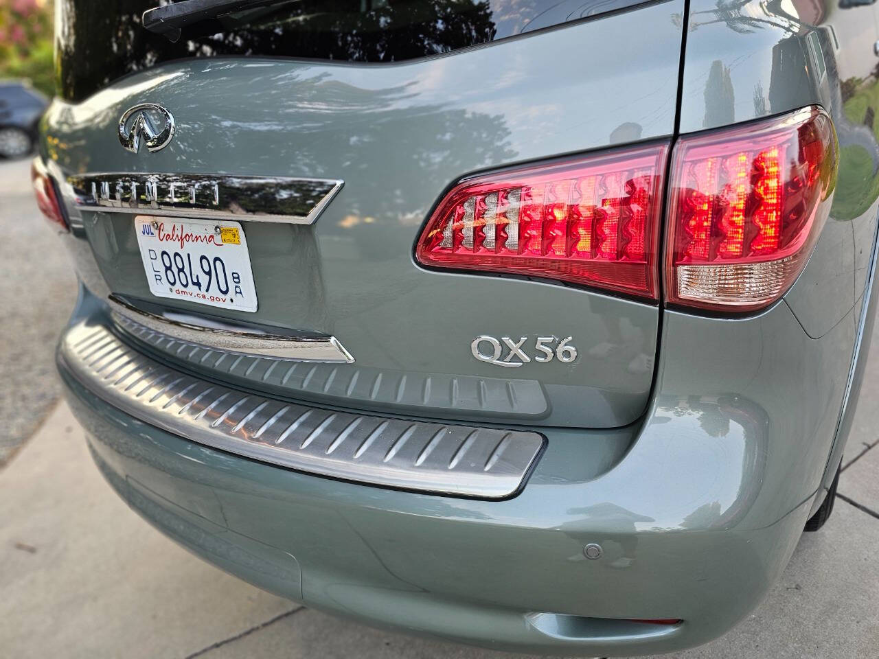 2012 Infiniti QX56 21