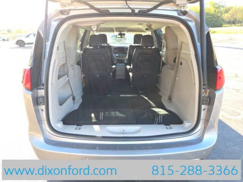 2017 Chrysler Pacifica Touring-L Plus