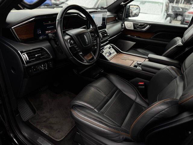 2022 Lincoln Navigator Black Label