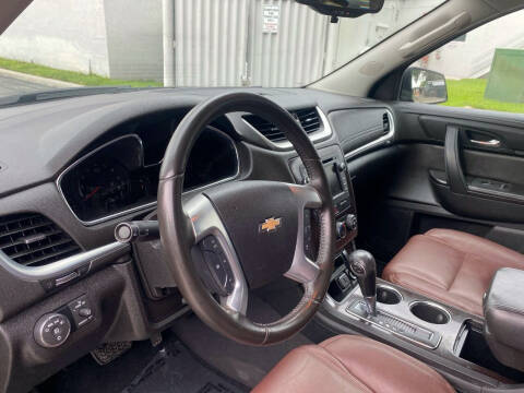2017 Chevrolet Traverse LT