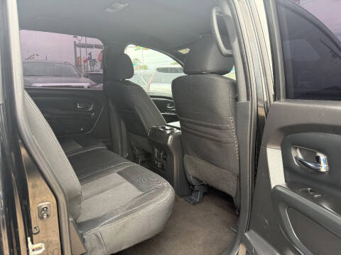 2019 Nissan Titan SV