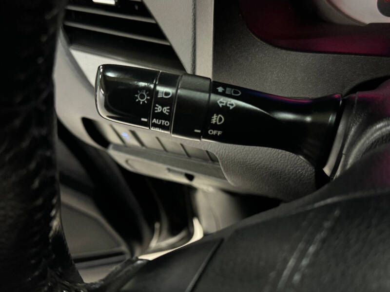 2018 Toyota Sienna SE Premium 8-Passenger