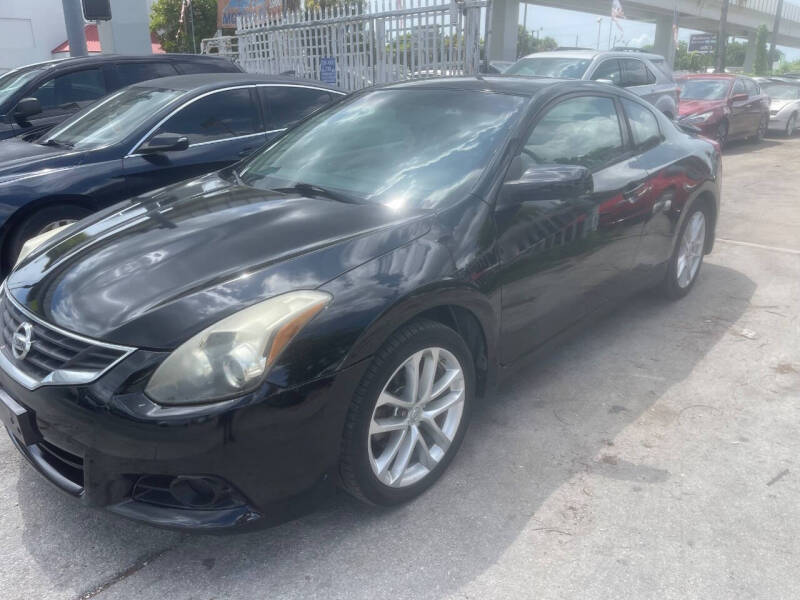 2011 Nissan Altima 3.5 SR