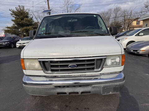 2006 Ford E-Series E-350 SD XLT