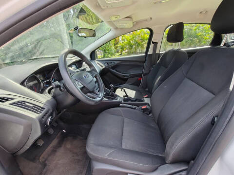 2016 Ford Focus S