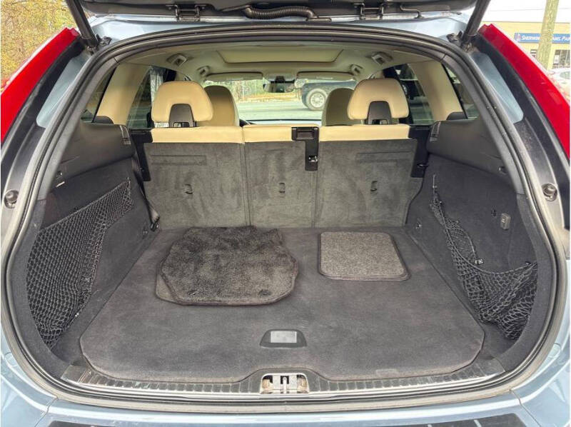 2017 Volvo XC60 T5 Inscription