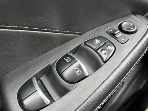 2017 Nissan Maxima Platinum