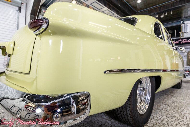 1950 Ford Custom Deluxe