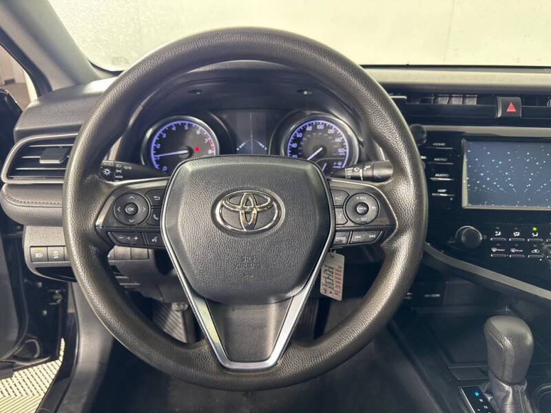 2019 Toyota Camry LE