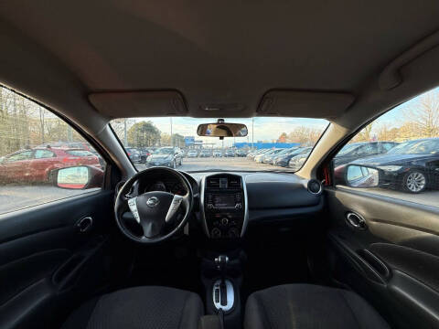 2017 Nissan Versa 1.6 SV