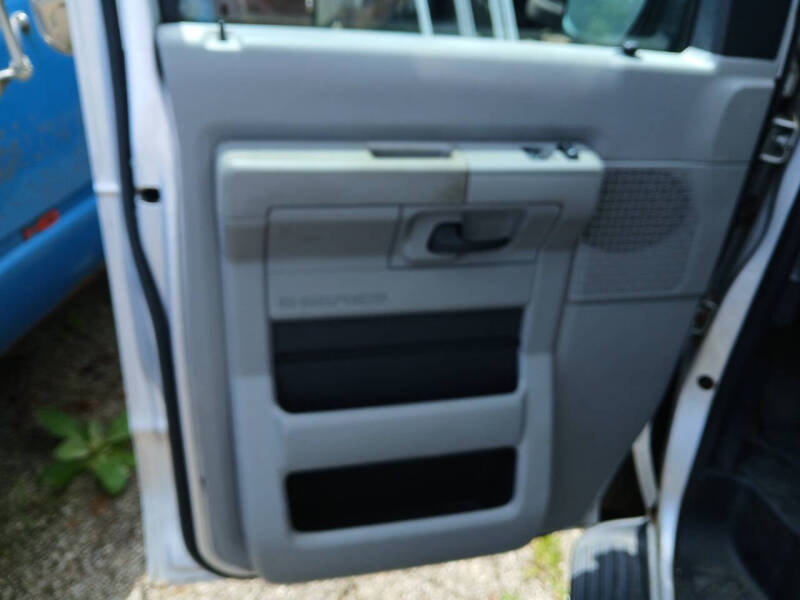 2013 Ford E-Series E-150 XL