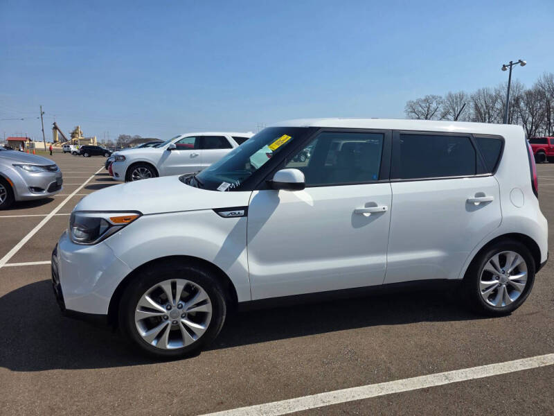 2016 Kia Soul +