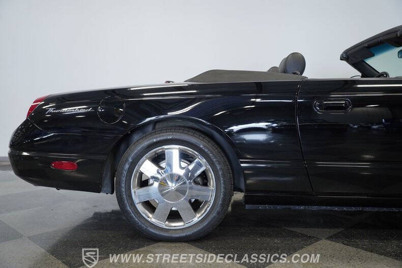 2003 Ford Thunderbird
