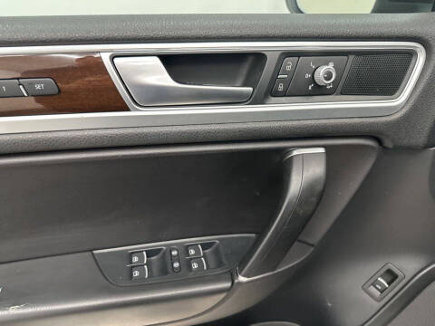 2016 Volkswagen Touareg