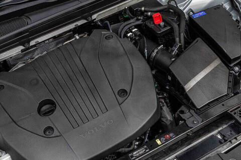 2024 Volvo S60 B5 Plus Dark Theme