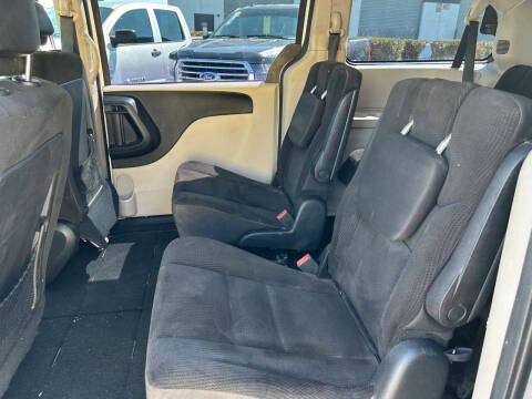 2016 Dodge Grand Caravan American Value Package