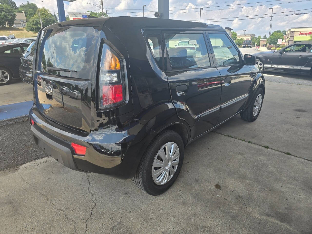 2010 Kia Soul for sale at QUEENSGATE AUTO SALES in York, PA