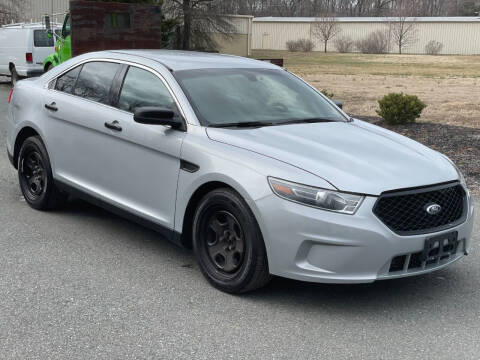 2015 Ford Taurus for sale at ECONO AUTO INC in Spotsylvania VA