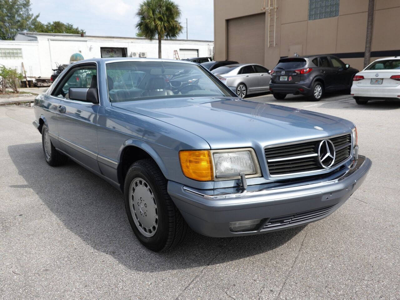 1987 Mercedes-Benz 560-Class 52