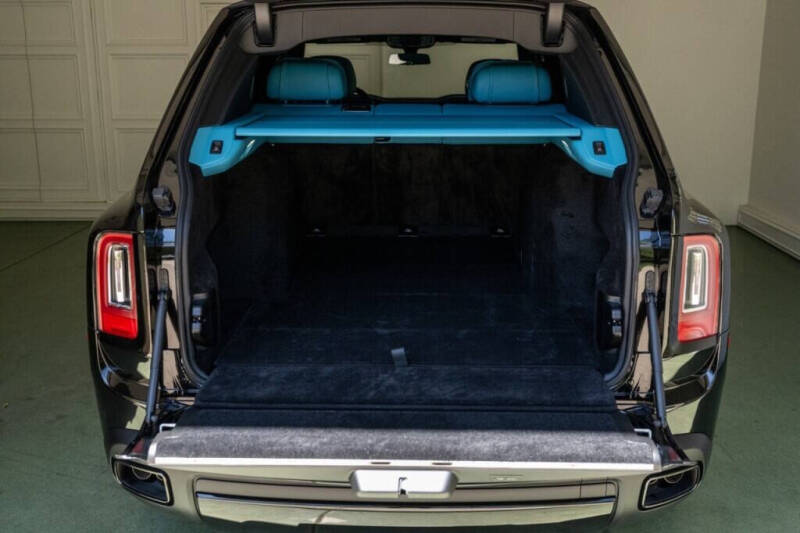 2024 Rolls-Royce Black Badge Cullinan