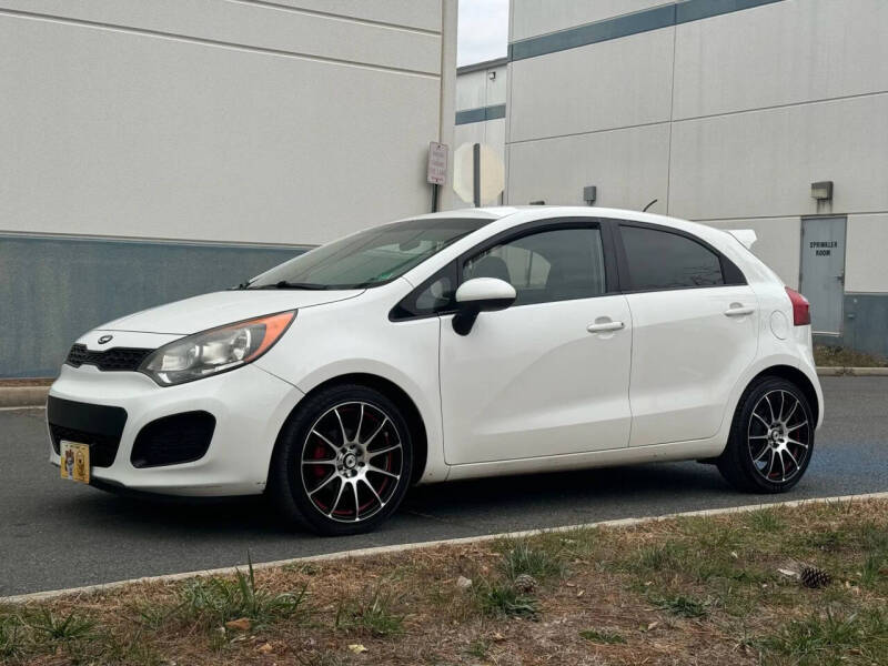 2012 Kia Rio 5-Door LX
