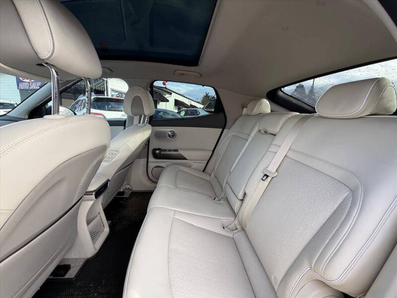 2024 Genesis GV60 Advanced