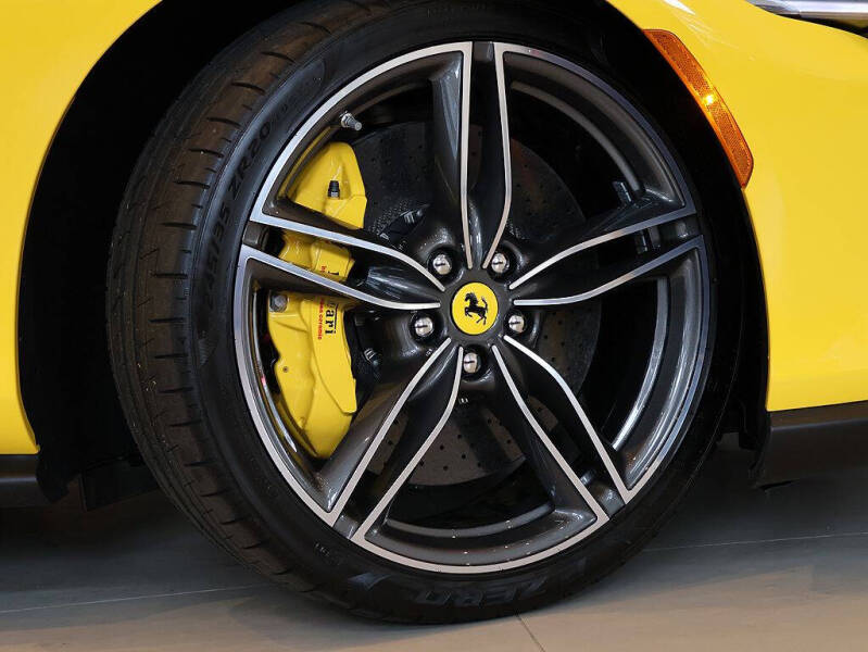 2025 Ferrari Roma Spider