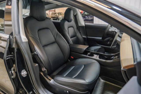 2019 Tesla Model 3 Standard Range Plus