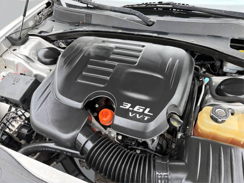 2012 Dodge Charger SE