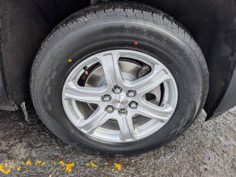 2017 GMC Acadia SLE-1