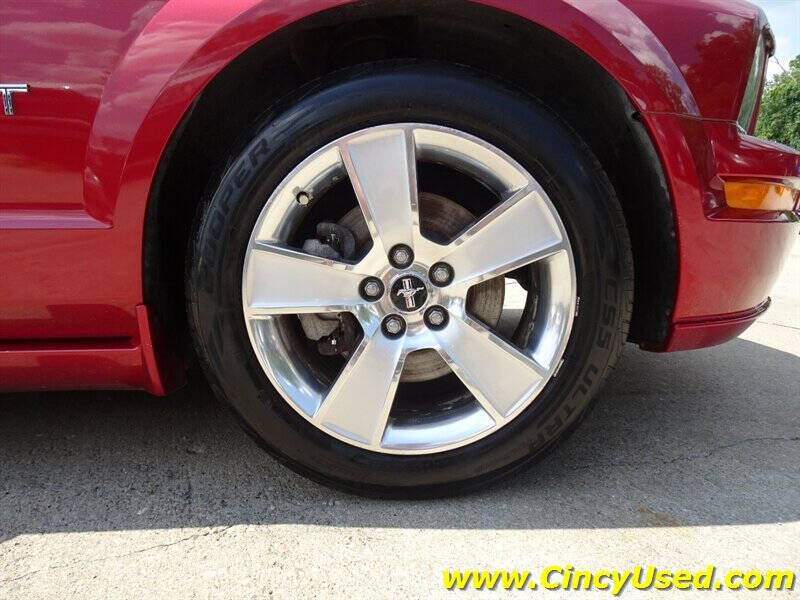 2006 Ford Mustang GT Deluxe