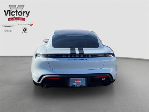 2020 Porsche Taycan Turbo