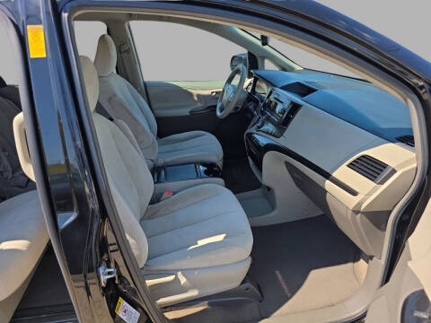 2014 Toyota Sienna