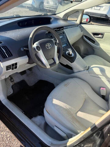 2010 Toyota Prius III