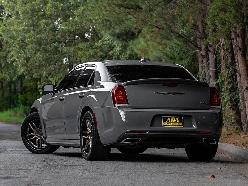 2017 Chrysler 300