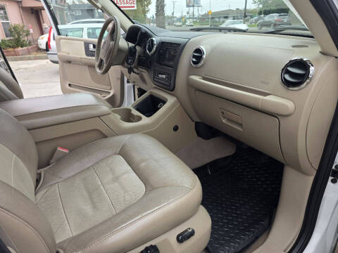 2005 Ford Expedition Eddie Bauer