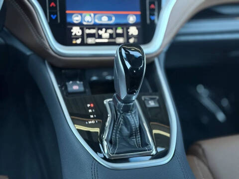 2022 Subaru Outback Touring