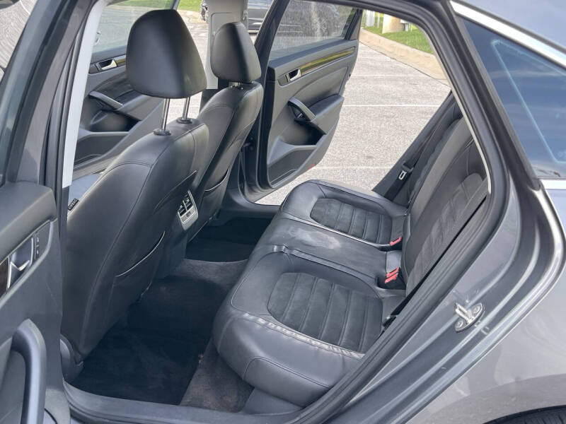 2015 Volkswagen Passat 2.0L TDI SEL Premium