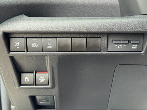 2024 Toyota Sienna XSE 7-Passenger