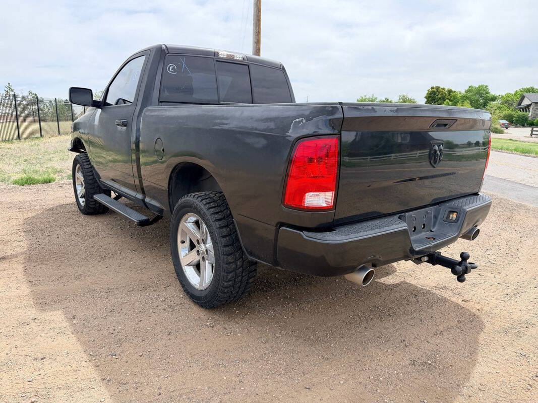 2016 Ram 1500 Express 4x2 Express 2dr Regular Cab 6.3 ft. SB Pickup 2