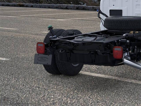 2025 Ford F-350 Super Duty XL